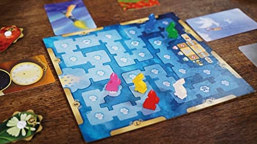 product-Asmodee---Dixit---Une-Image-Vaut-Mille-Mots---Jeu-de-Société-Familial-&-Enfants-dès-8-Ans---As-d'or---Imagination-et-Intuition---Jeu-de-Plateau-Créatif---3-à-8-Joueurs---30-Min---Libellud-4.jpg
