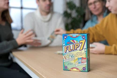 product-Catch-Up-Games--Flip-7-Jeu-de-société,-CAT100FL-4.jpg
