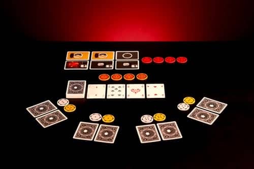 product-IELLO-The-Gang-–-Version-Française-–-Jeu-de-Cartes-coopératif-de-Poker-inspiré-du-Texas-Hold’em-–-Communication-et-stratégie--3–6-Joueurs--20-Min--Dès-10-Ans-3.jpg